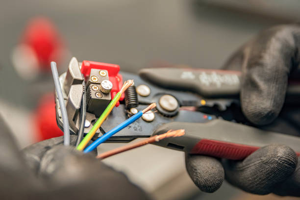 Best Emergency Electrical Repair  in Moraine, OH